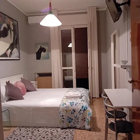 Bed & Breakfast Califano- 2 Leoni