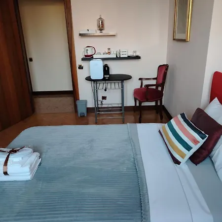 Bed & Breakfast Califano- 2 Leoni