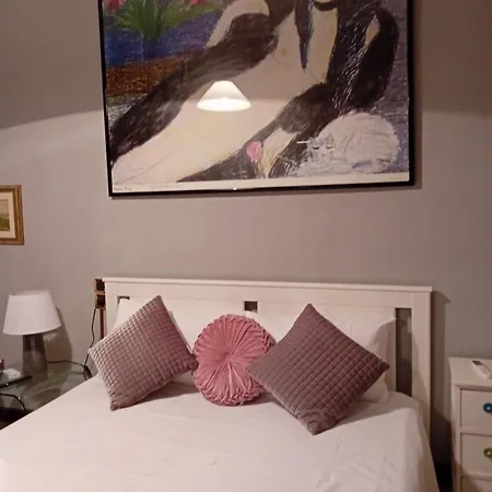 Bed & Breakfast Califano- 2 Leoni