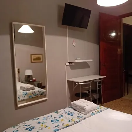 Califano- 2 Leoni Bed and breakfast Verona